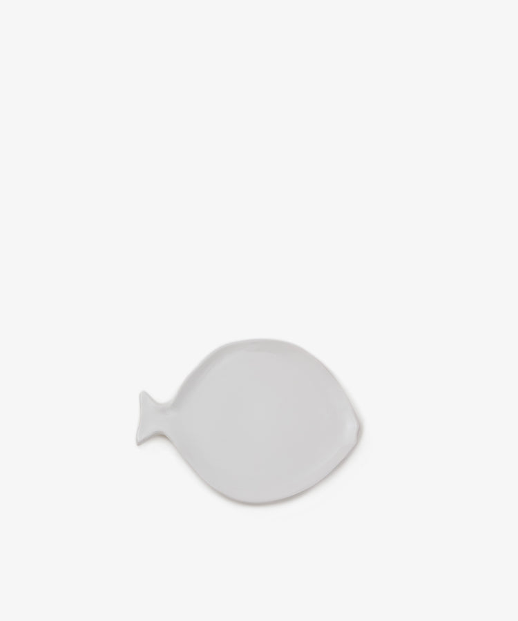 Lorenzo Fish Plate by Enza Fasano. White glazed ceramic plate shaped like a fish.