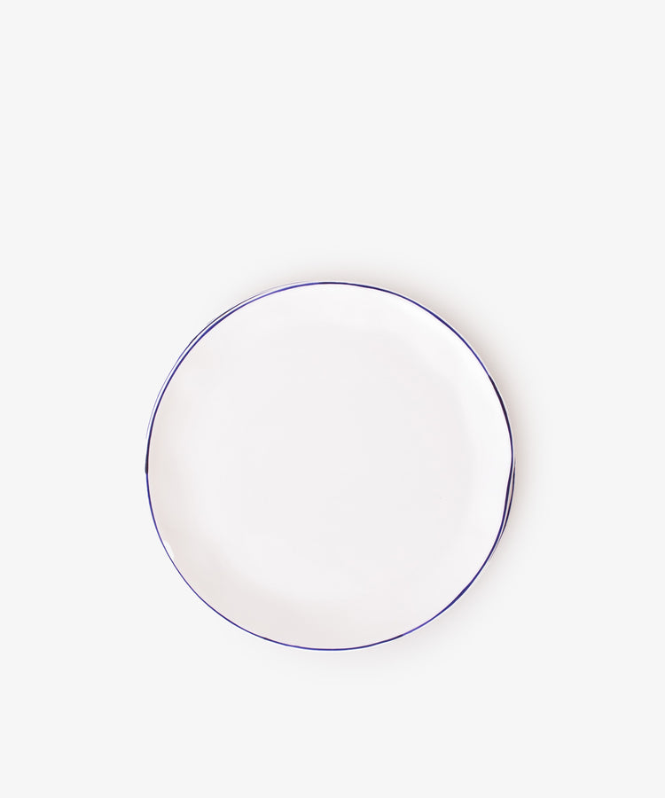 A set of 4 plain white ceramic cake plates with thin dark rims, ideal for serving tea or displaying treats, shown centered on a white background.