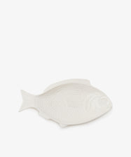 The Peixe Platter is a white ceramic plate shaped like a fish, ideal for serving creative dishes or platters, displayed against a plain white background.