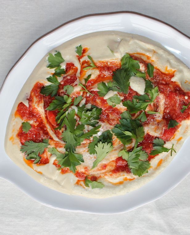 hummus mezze dish