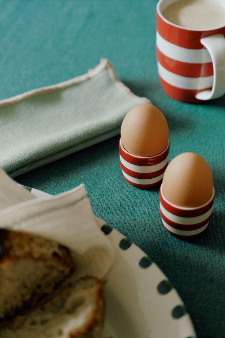 Betty Egg cup, Set of 2
