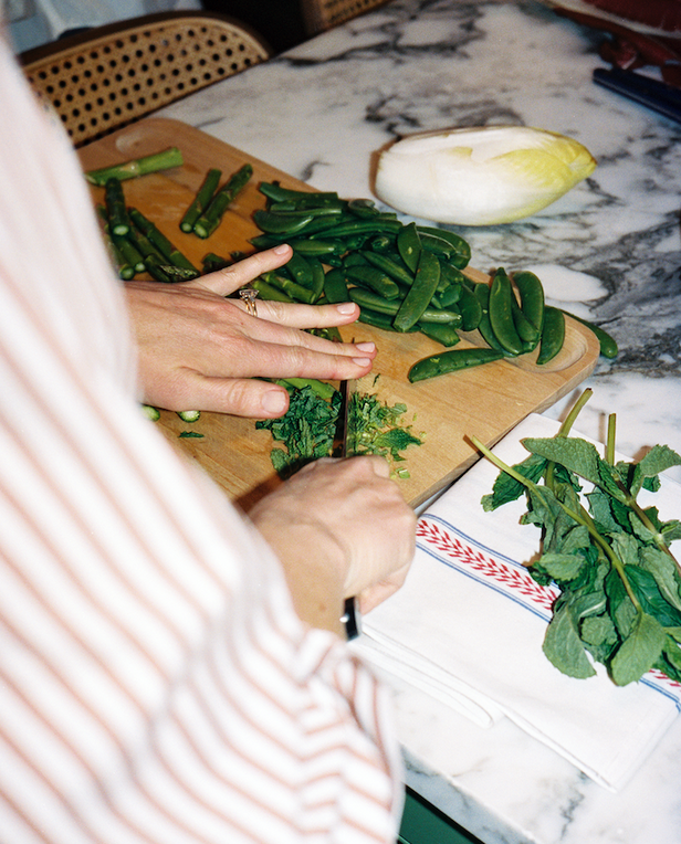 hand chopping vegetables