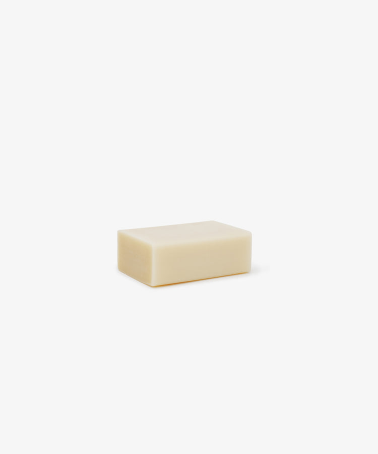 A Porta Soap Box Gift Set, featuring a rectangular beige wildflower-scented soap bar, is centered on a white background.