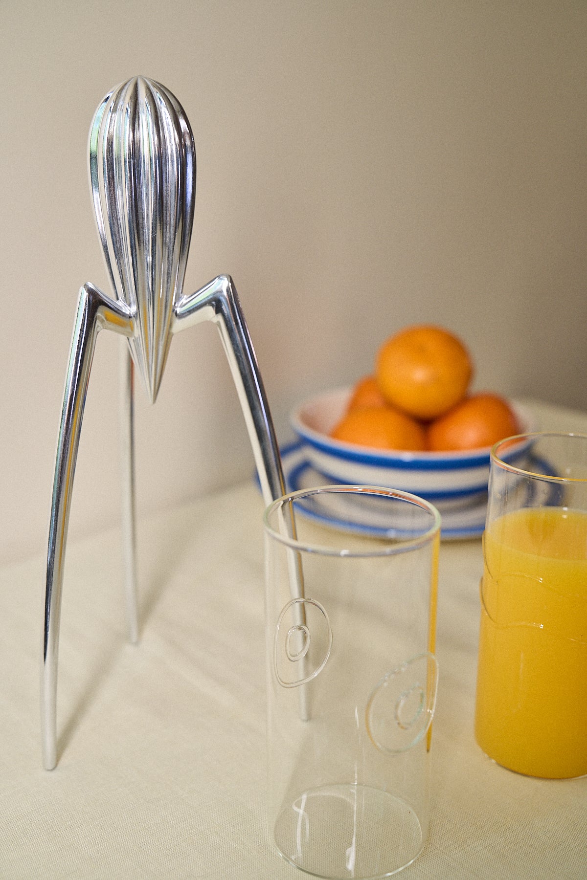 Juicy Salif Citrus Squeezer – PORTA