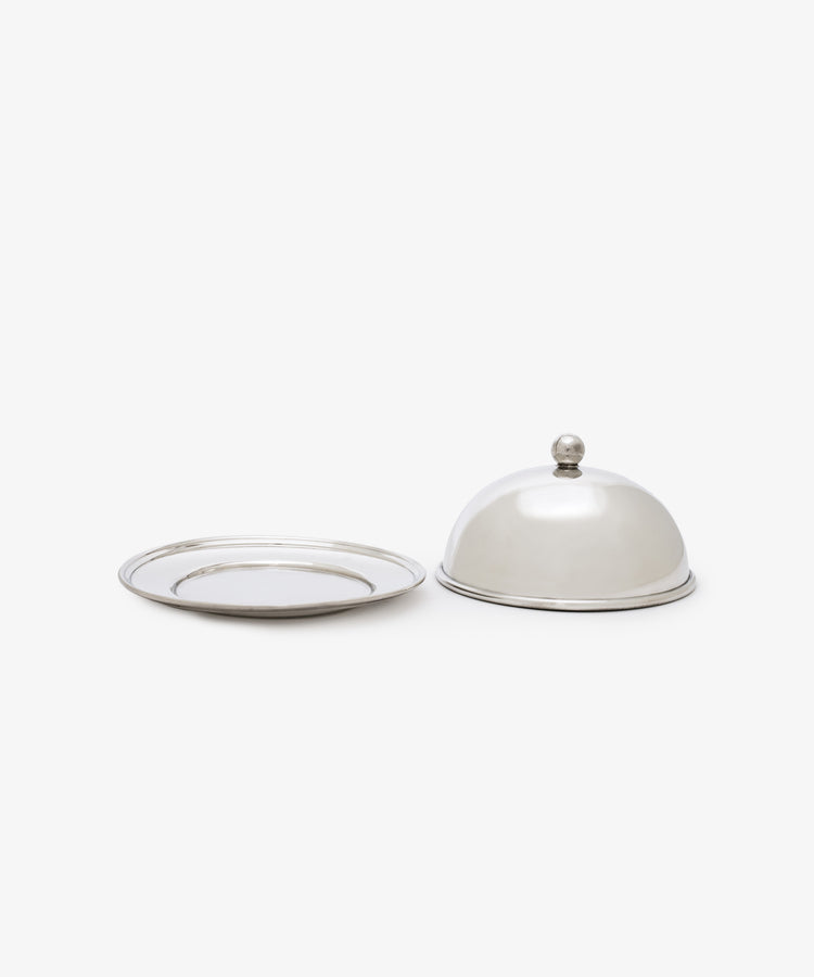 Nell Butter Dish. Silver-plated butter dish featuring a domed lid, elegantly designed for serving and preserving butter.